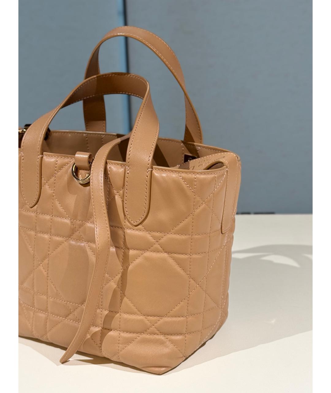 CHRISTIAN DIOR Бежевая кожаная сумка тоут, фото 6