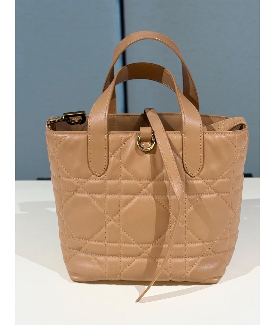 CHRISTIAN DIOR Бежевая кожаная сумка тоут, фото 5