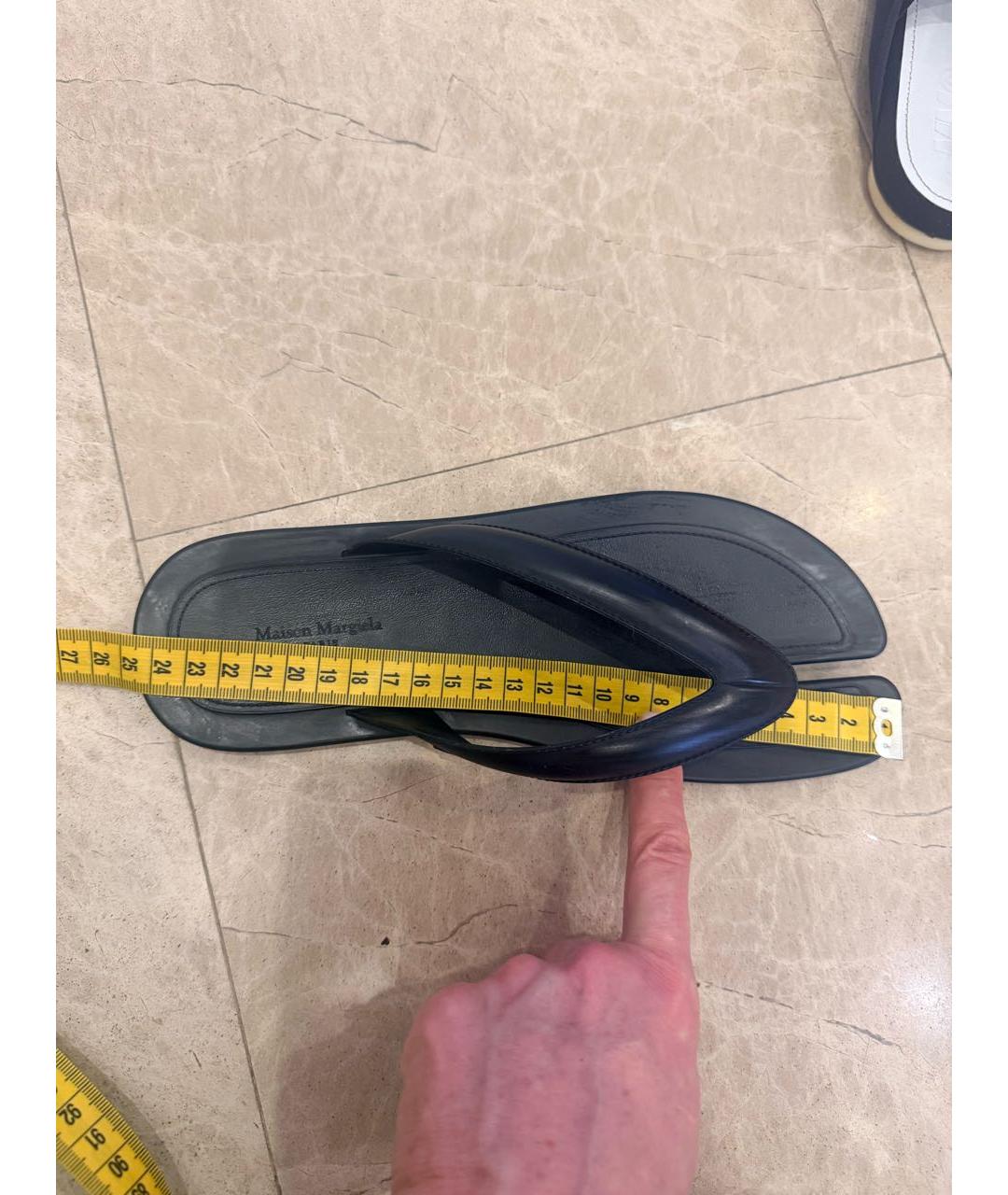 MAISON MARGIELA Черные резиновые шлепанцы, фото 4