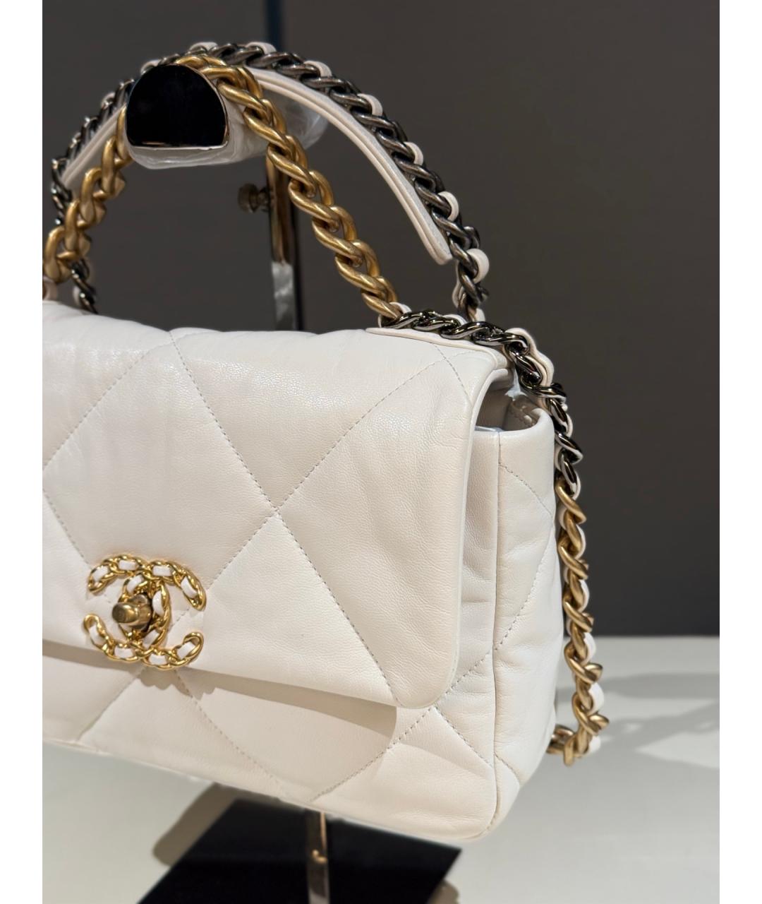CHANEL Белая кожаная сумка через плечо, фото 3