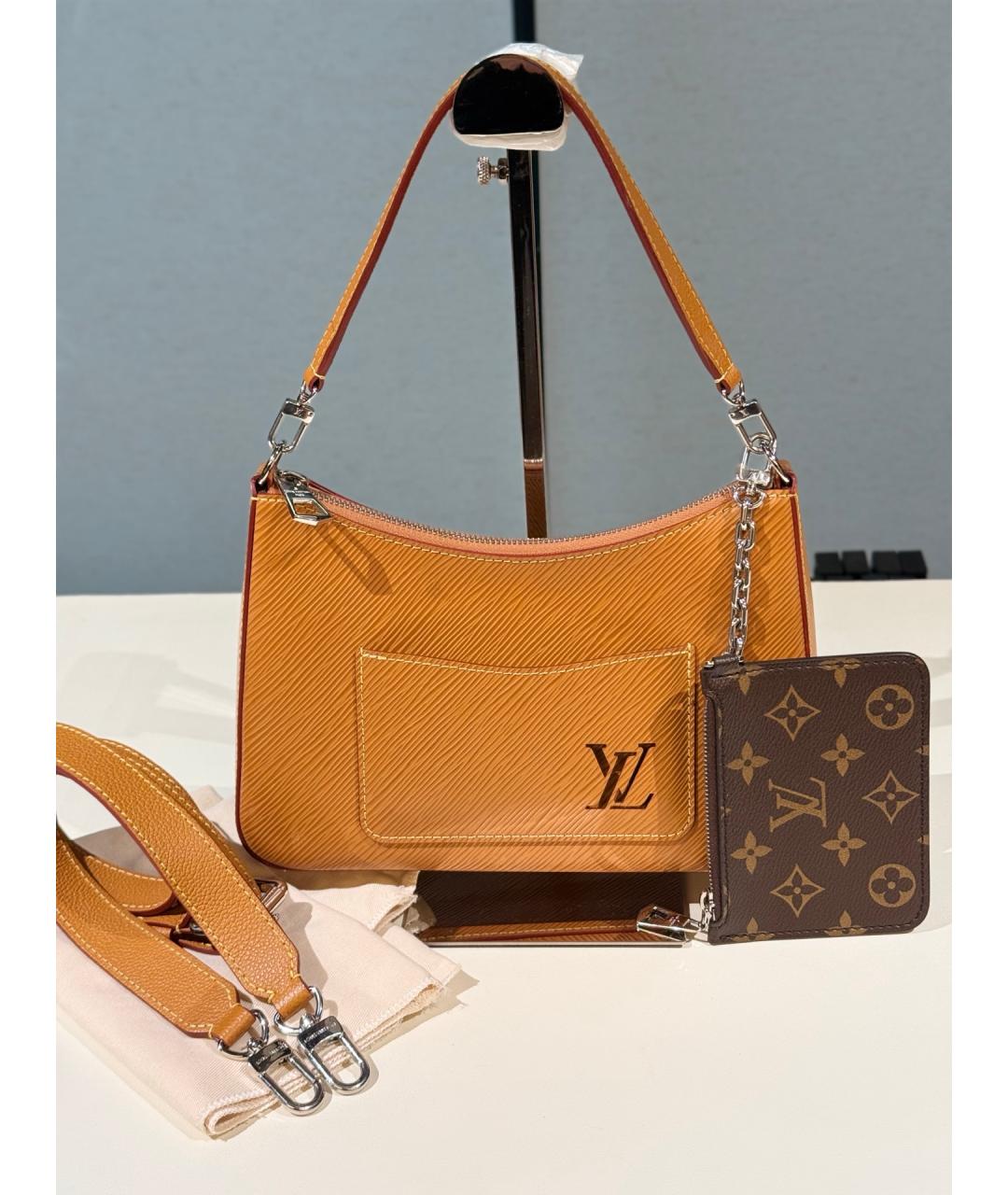 LOUIS VUITTON Оранжевая кожаная сумка через плечо, фото 9