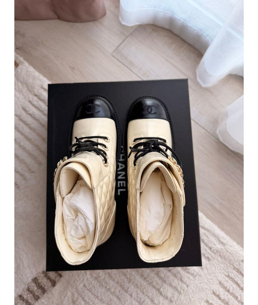 CHANEL Бежевые кожаные ботинки, фото 3