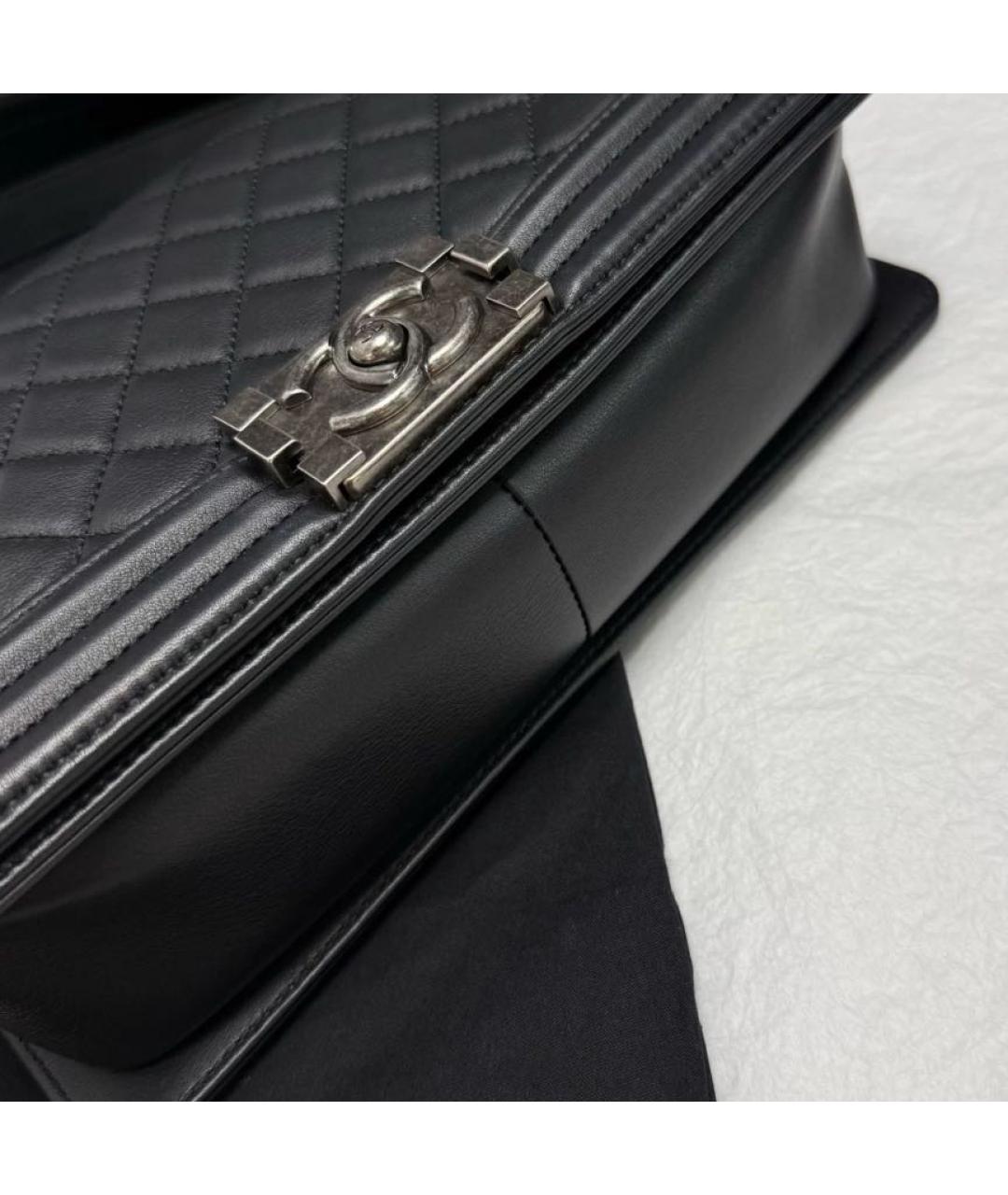 CHANEL Черная кожаная сумка через плечо, фото 3