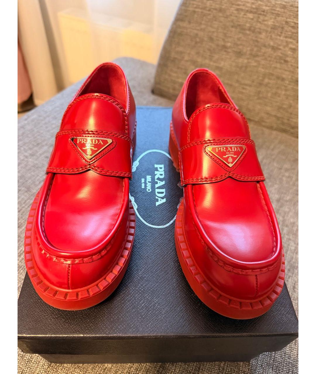 PRADA Красные кожаные лоферы, фото 2