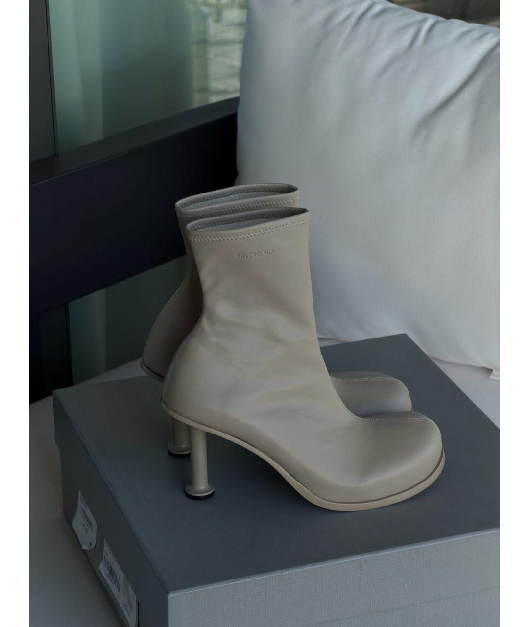 BALENCIAGA Бежевые ботильоны из искусственной кожи, фото 2