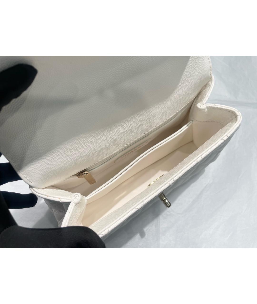 CHANEL Белая кожаная сумка с короткими ручками, фото 6