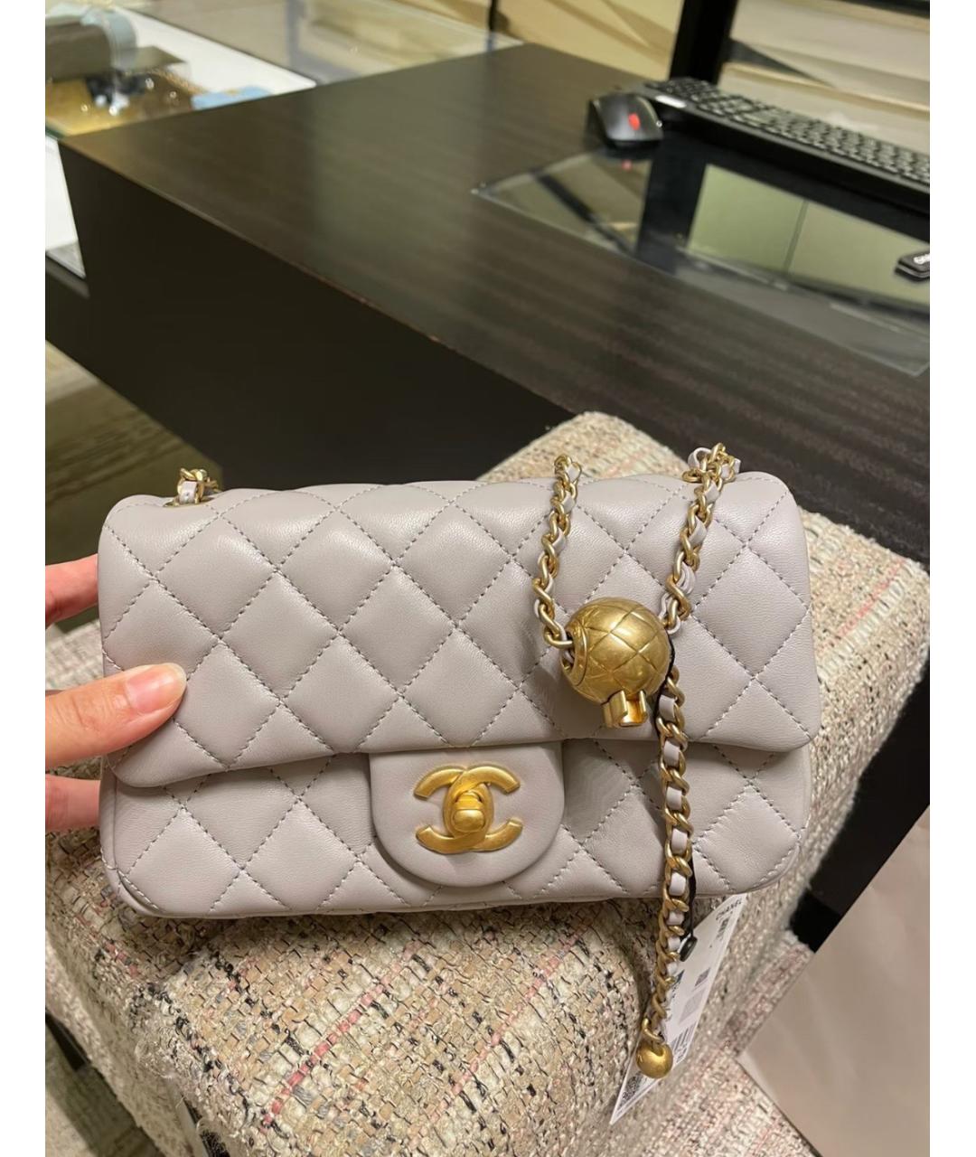 CHANEL Серая кожаная сумка через плечо, фото 3