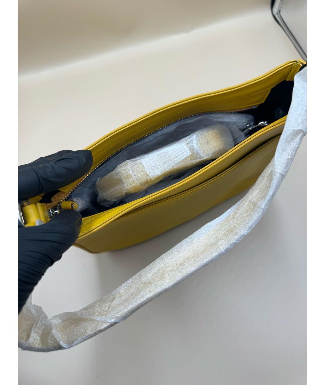 DKNY Желтая кожаная сумка через плечо, фото 6