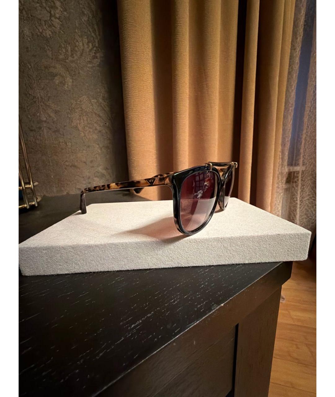 EMPORIO ARMANI Коричневые пластиковые солнцезащитные очки, фото 2