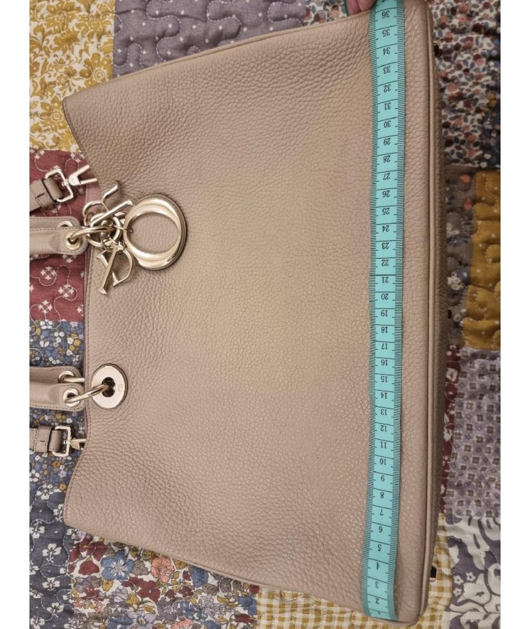 CHRISTIAN DIOR Бежевая кожаная сумка тоут, фото 2