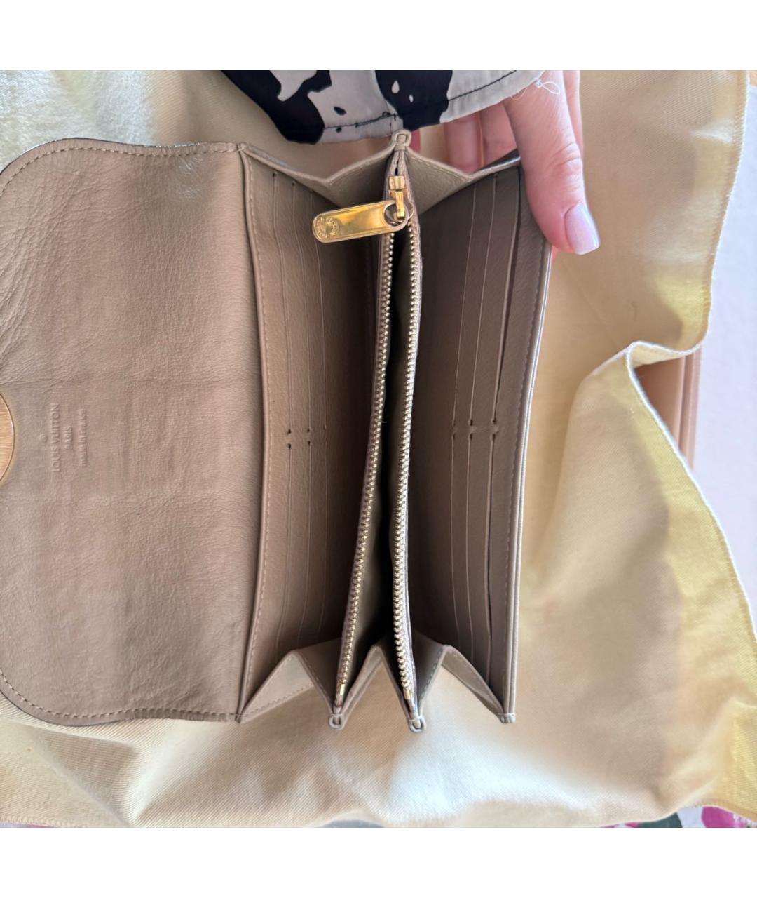 LOUIS VUITTON Бежевый кожаный кошелек, фото 3