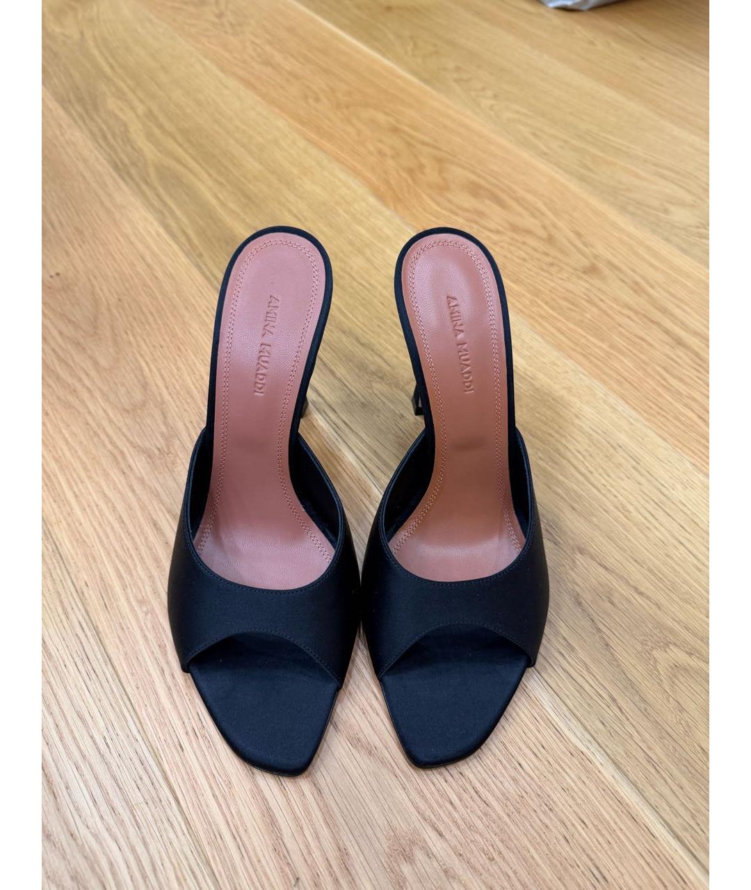 Amina Muaddi Черные текстильные мюли, фото 3