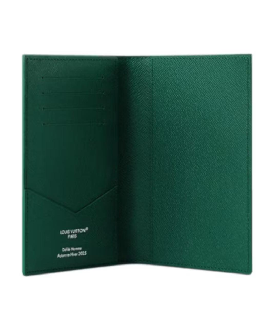 LOUIS VUITTON Зеленый кожаный кардхолдер, фото 3