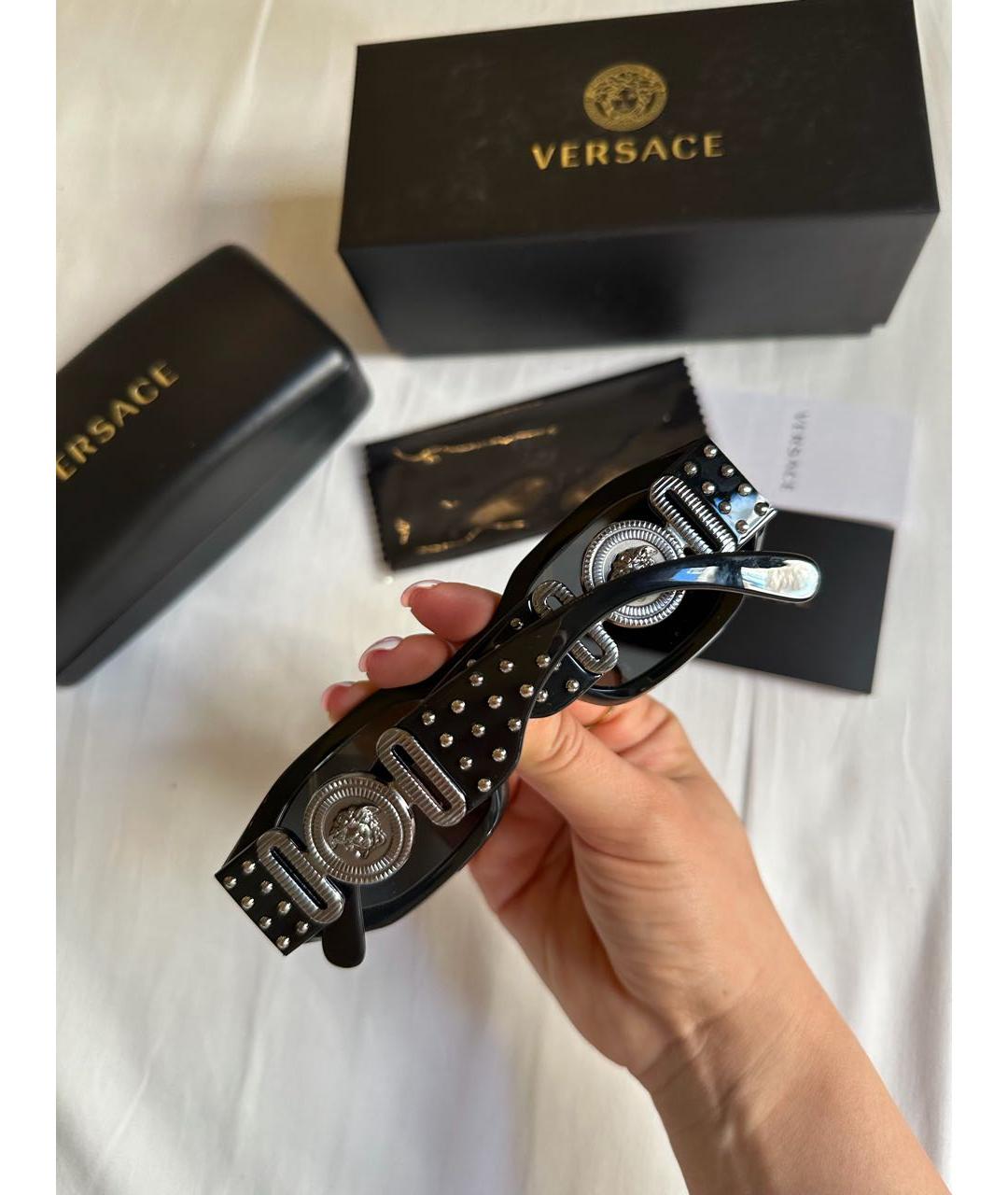 VERSACE Черные пластиковые солнцезащитные очки, фото 6