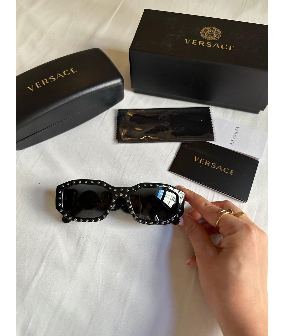 VERSACE Черные пластиковые солнцезащитные очки, фото 2