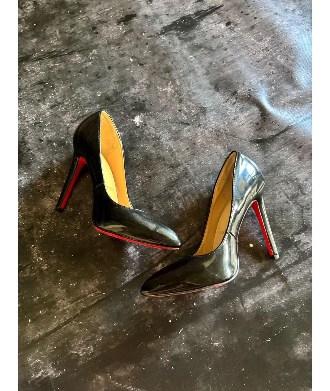CHRISTIAN LOUBOUTIN Черные туфли из лакированной кожи, фото 8