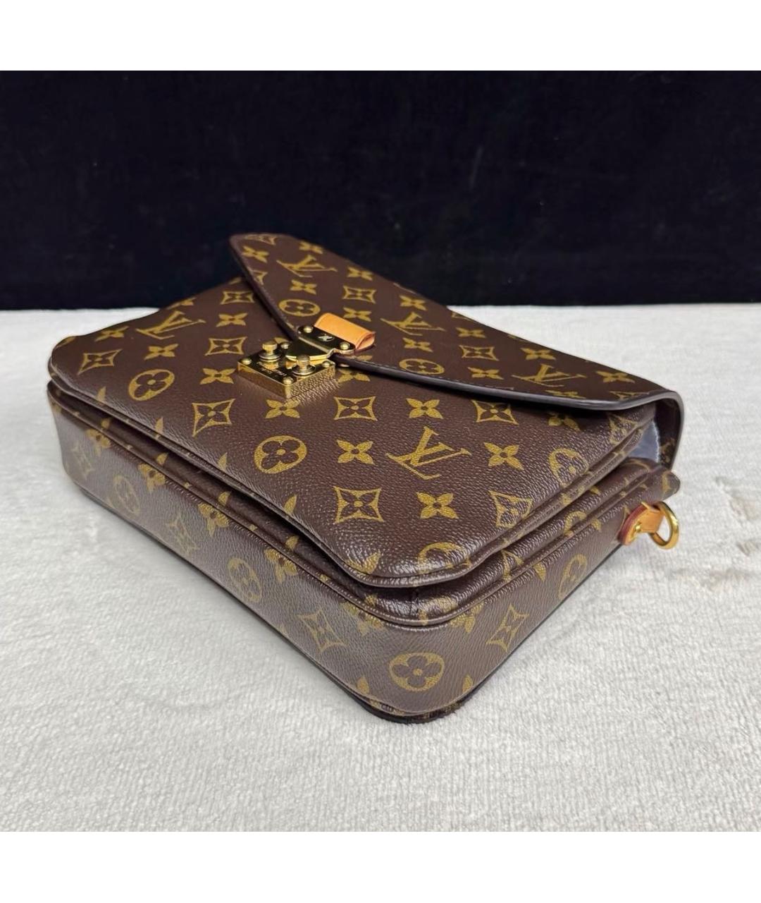 LOUIS VUITTON Коричневая сумка через плечо, фото 4