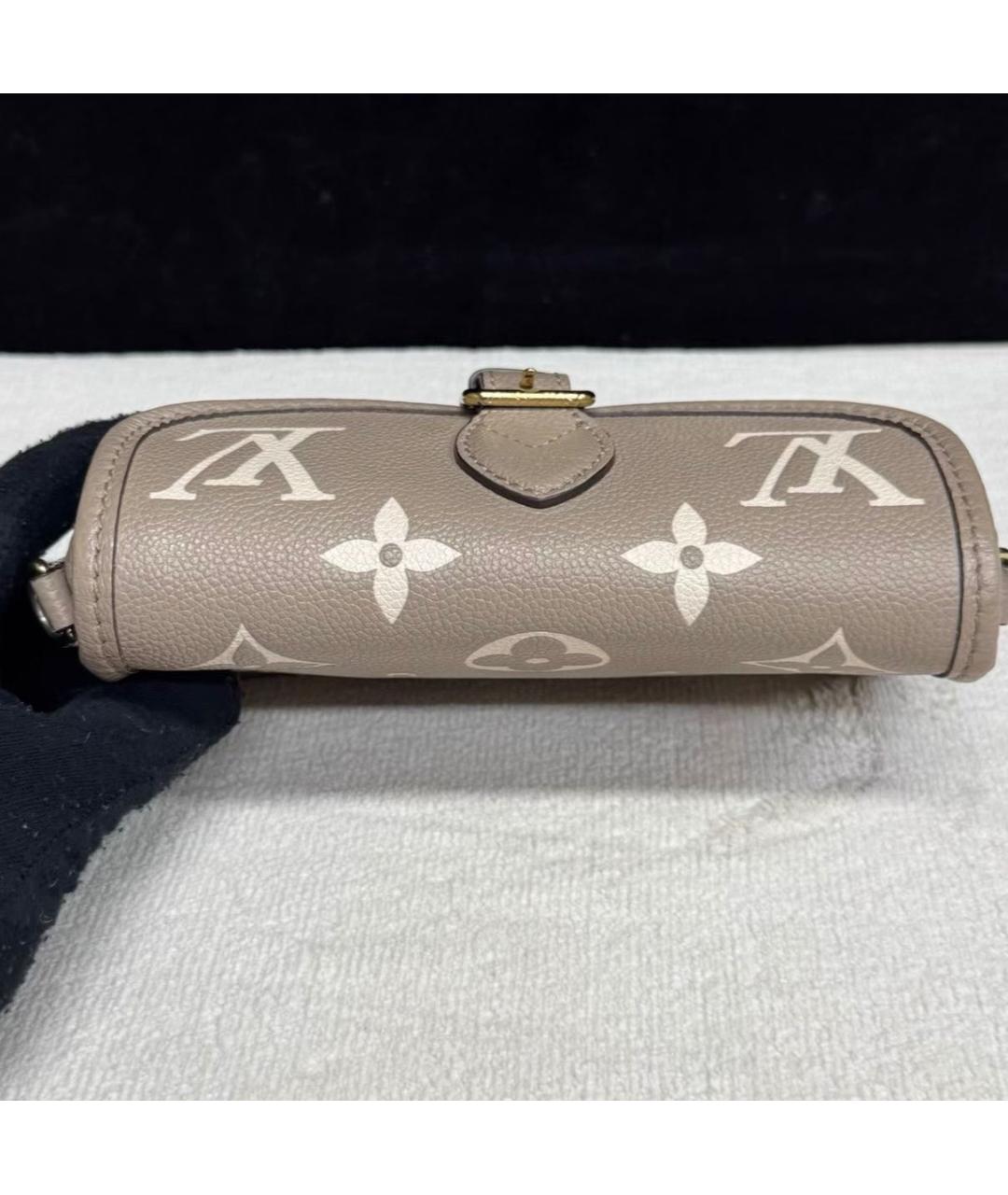 LOUIS VUITTON Бежевая кожаная сумка через плечо, фото 4