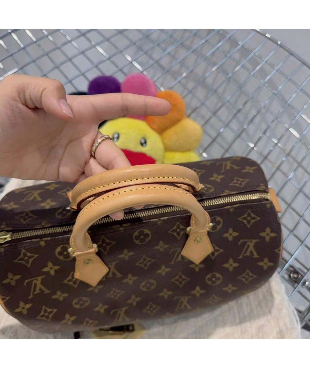 LOUIS VUITTON Коричневая сумка с короткими ручками, фото 4