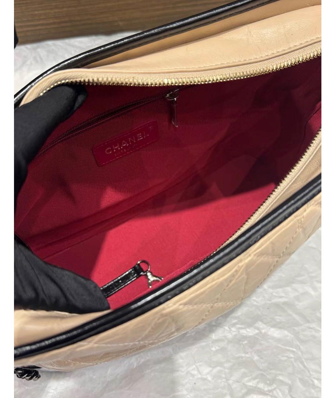 CHANEL Бежевая кожаная сумка через плечо, фото 4