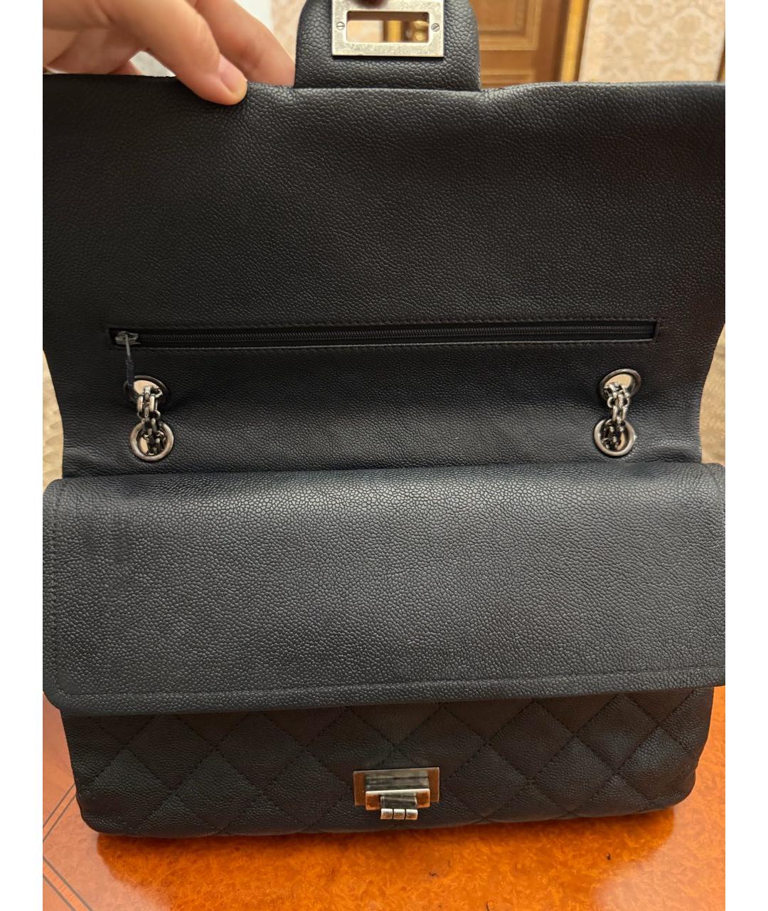 CHANEL Серая кожаная сумка с короткими ручками, фото 3