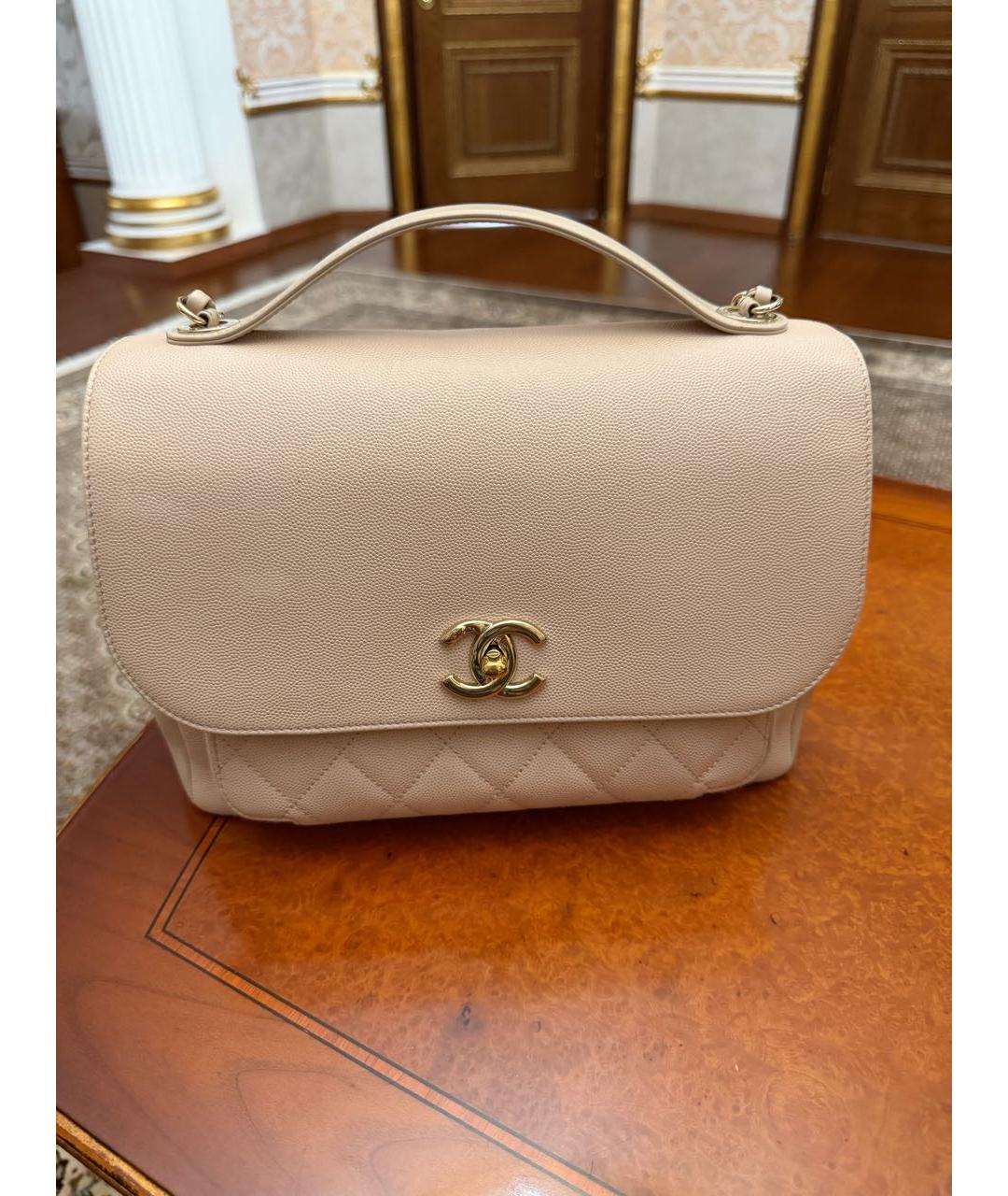 CHANEL Бежевая кожаная сумка через плечо, фото 9