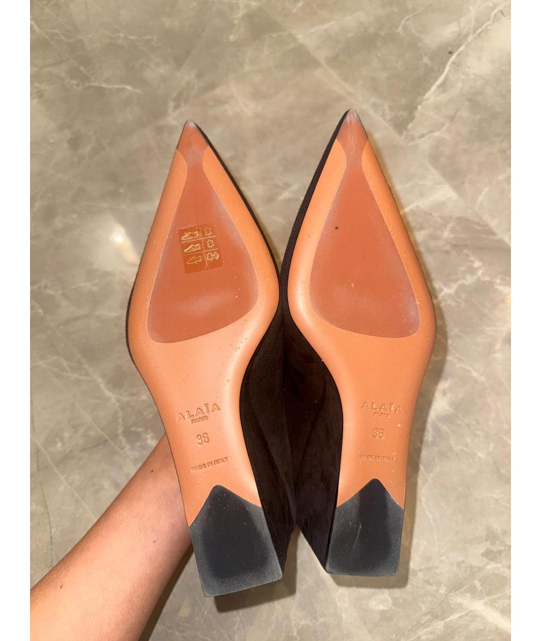 ALAIA Коричневые замшевые мюли, фото 4