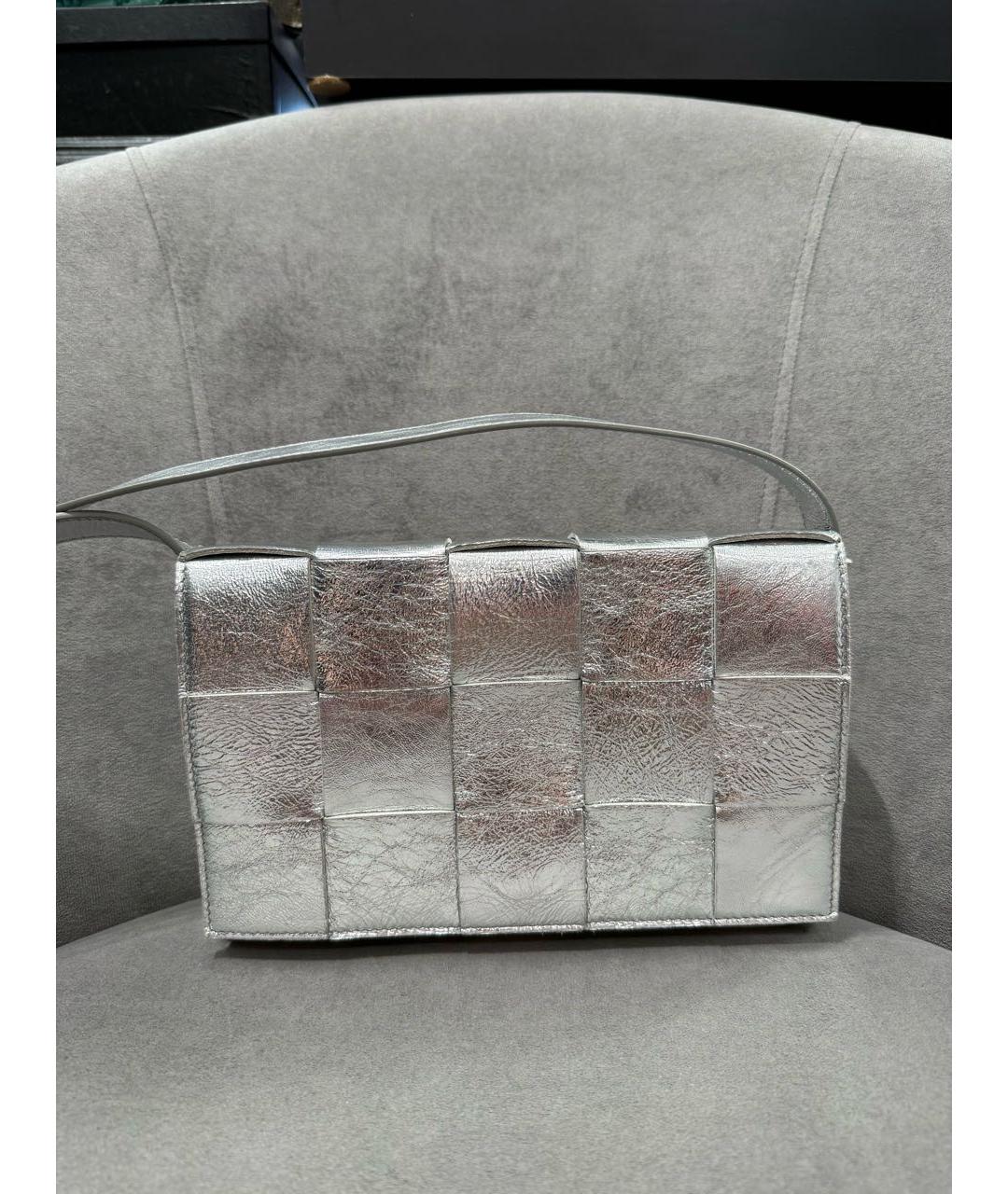 BOTTEGA VENETA Серебряная кожаная сумка через плечо, фото 9