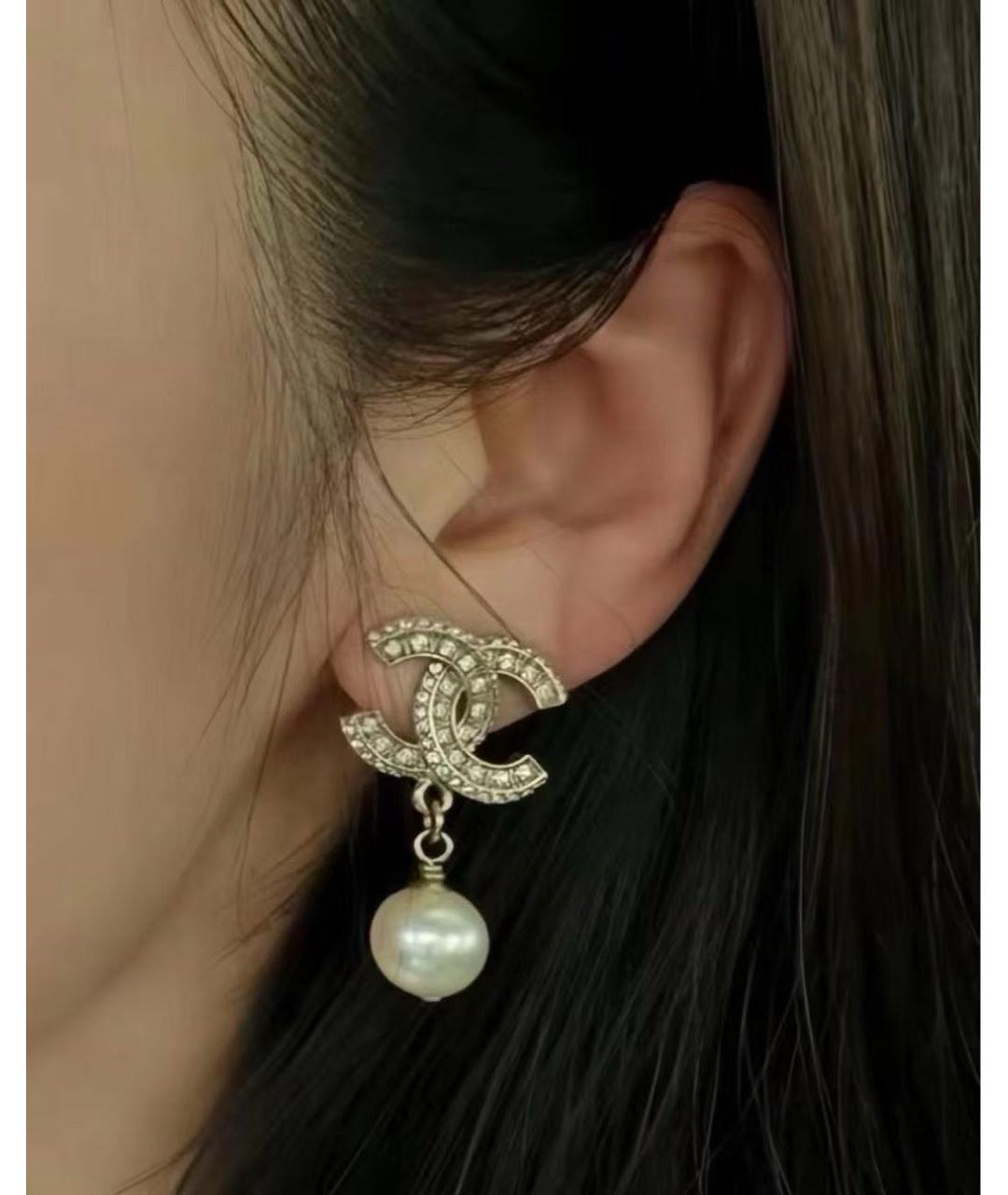 CHANEL Золотые металлические серьги, фото 3