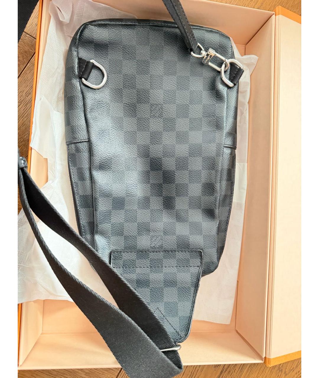 LOUIS VUITTON Черная кожаная барсетка, фото 6