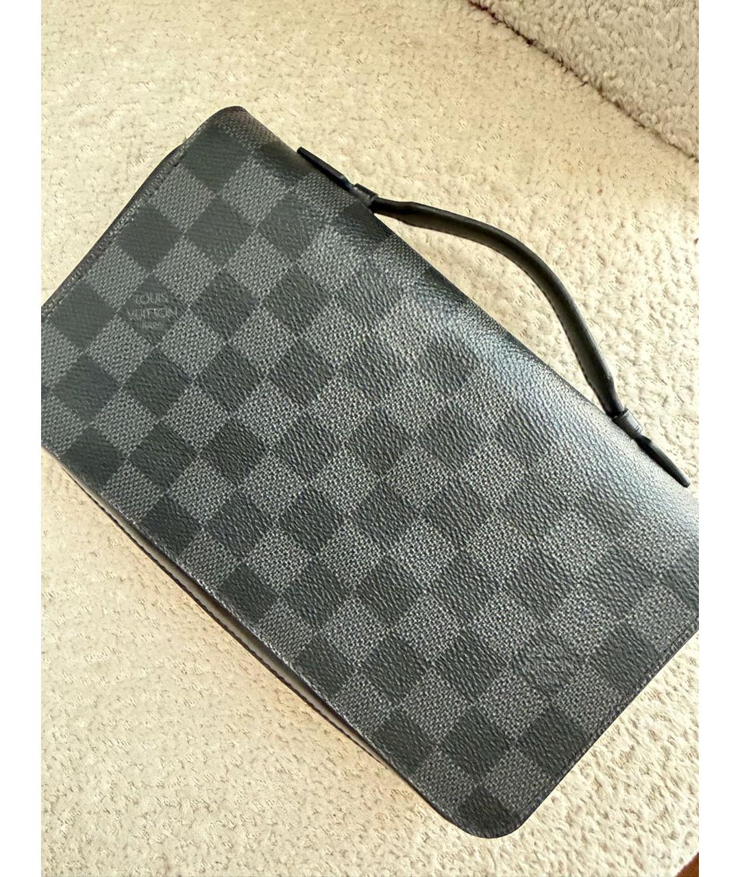 LOUIS VUITTON Черная кожаная барсетка, фото 3