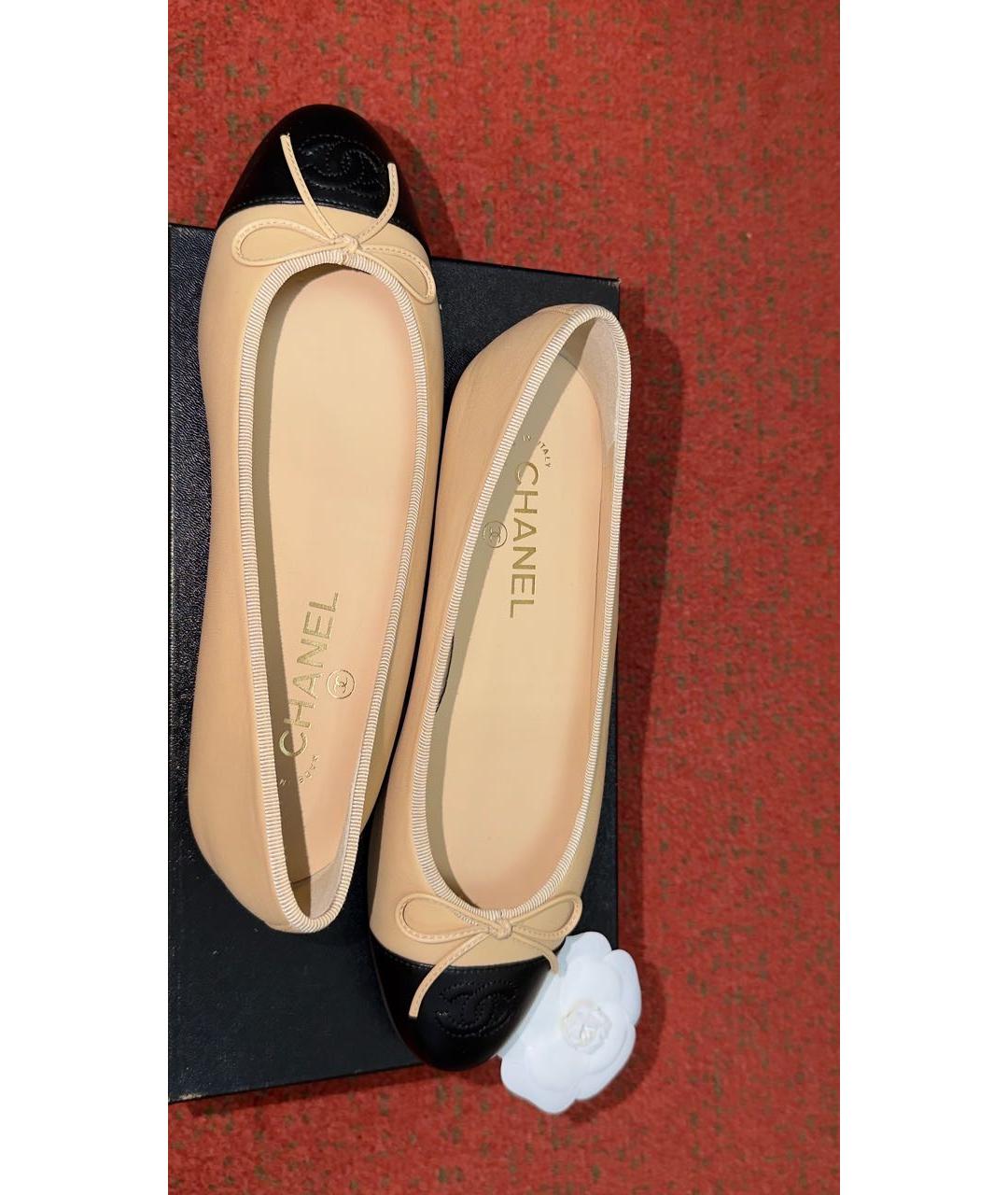 CHANEL Бежевые кожаные балетки, фото 5