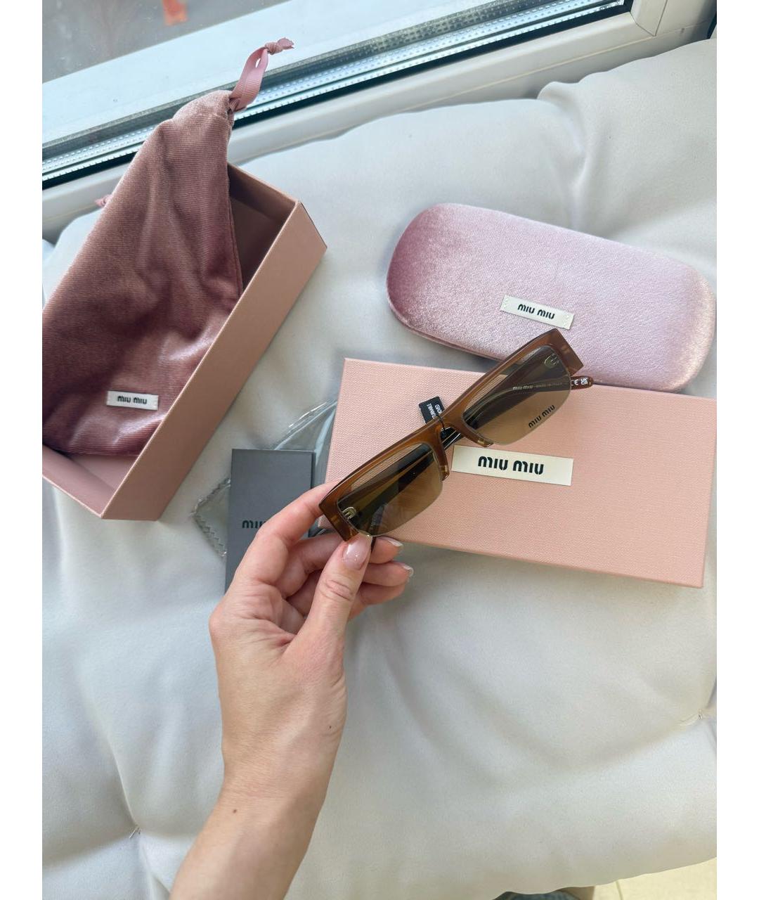 MIU MIU Коричневые пластиковые солнцезащитные очки, фото 2