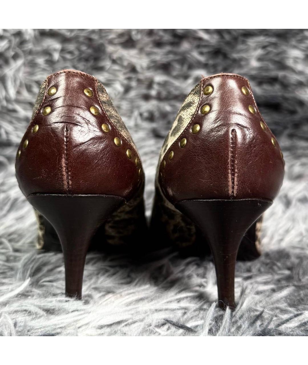 JUST CAVALLI Горчичные лодочки на низком каблуке, фото 3