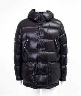 MONCLER Пуховик