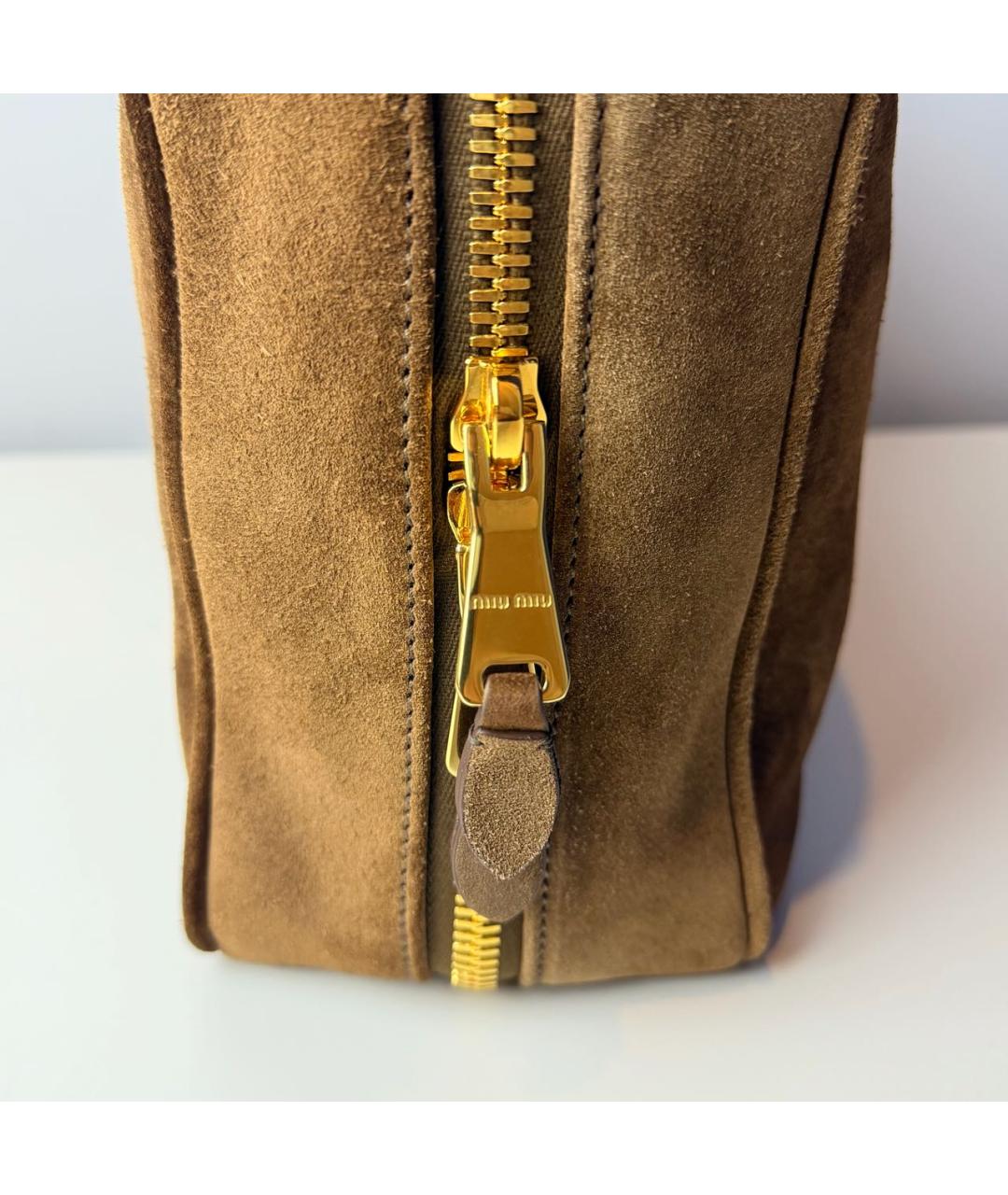 MIU MIU Коричневая замшевая сумка тоут, фото 5