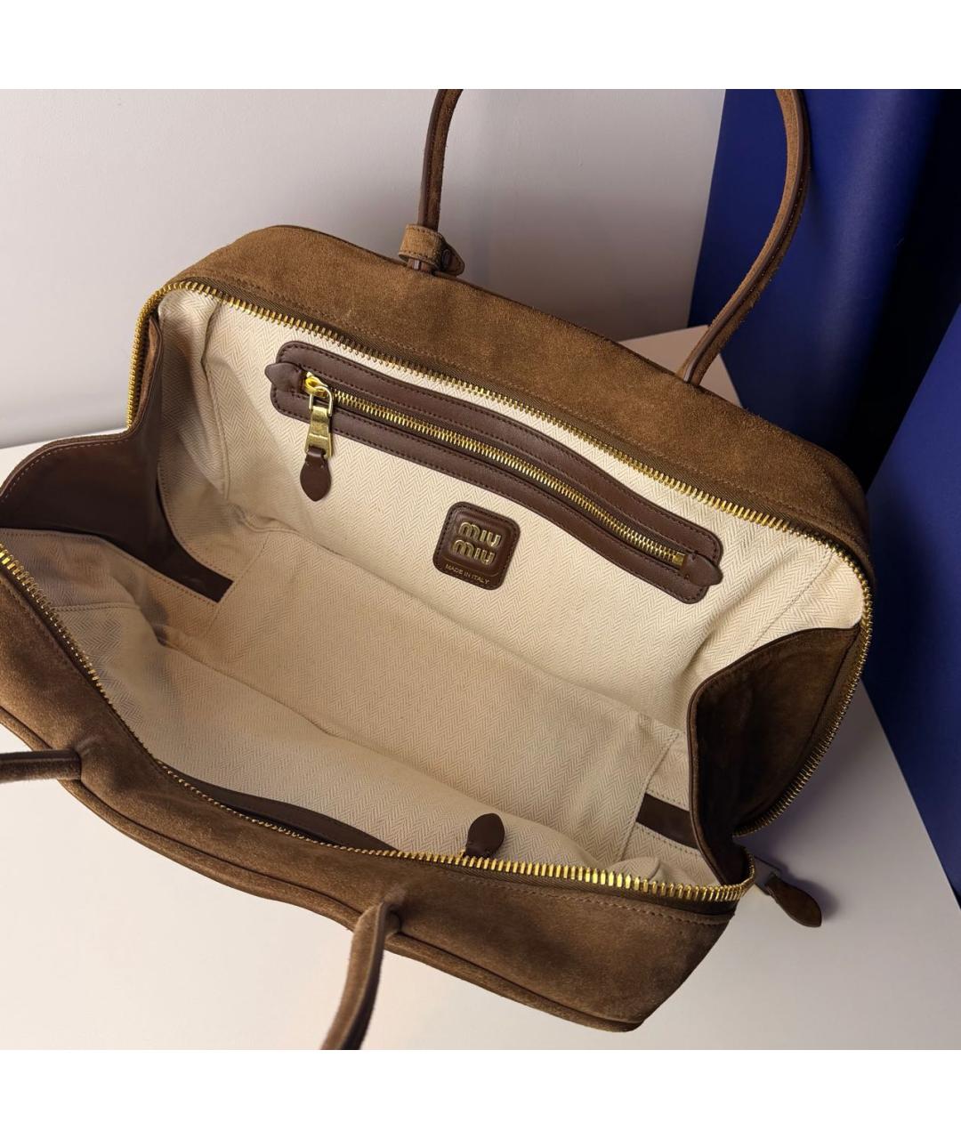 MIU MIU Коричневая замшевая сумка тоут, фото 6