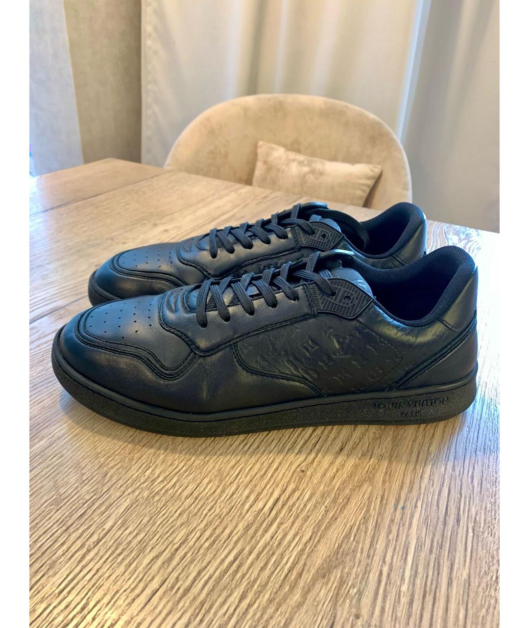 LOUIS VUITTON Черные кожаные низкие кроссовки / кеды, фото 2