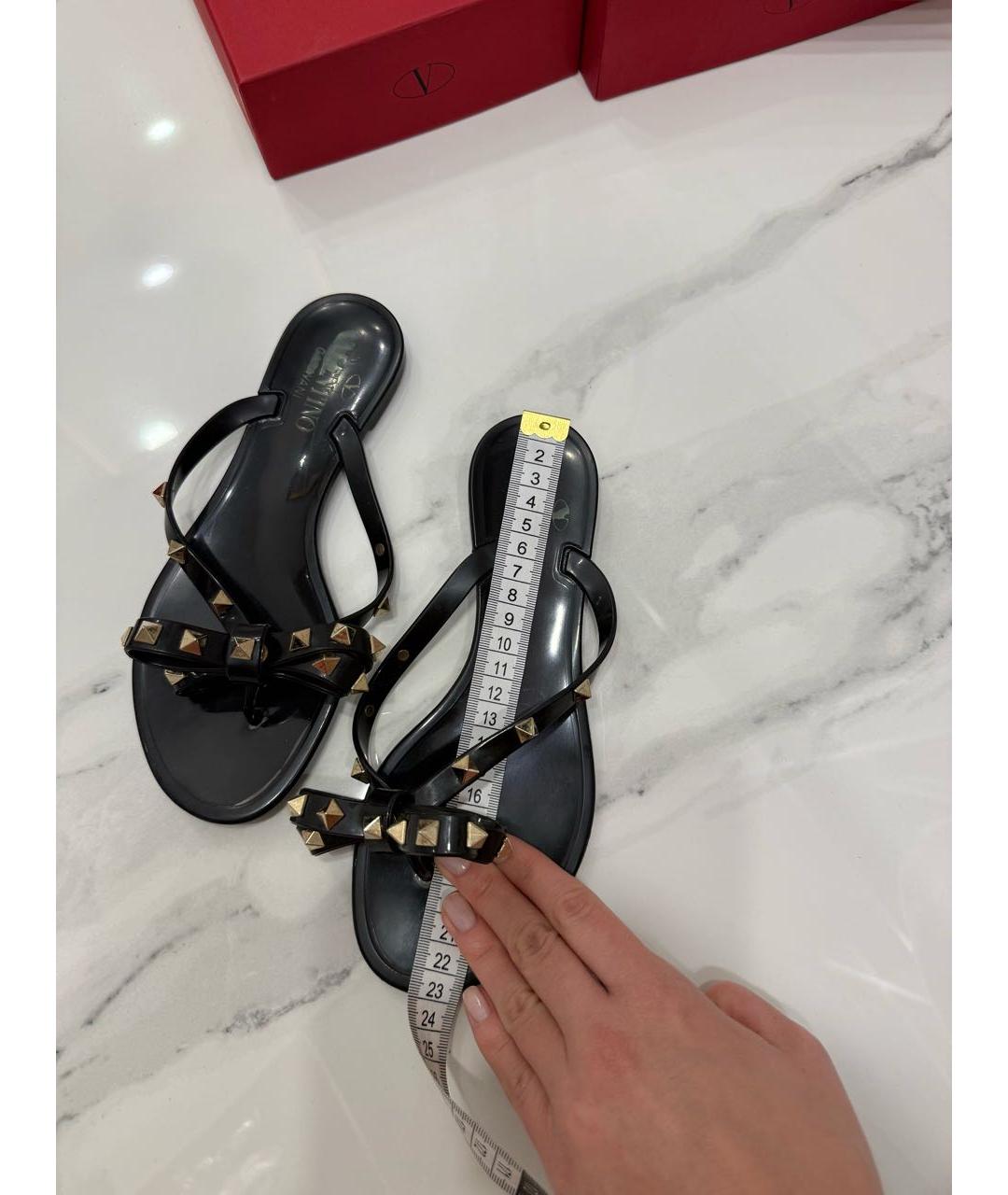 VALENTINO Черные резиновые шлепанцы, фото 7