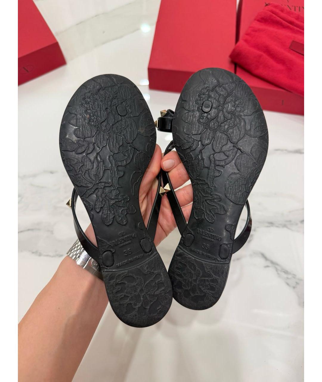 VALENTINO Черные резиновые шлепанцы, фото 6