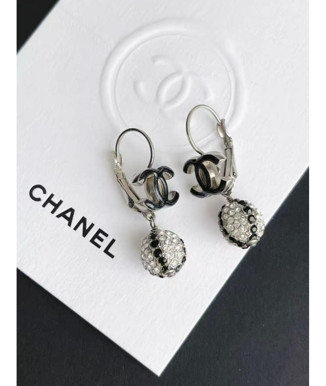 CHANEL Белые металлические серьги, фото 4