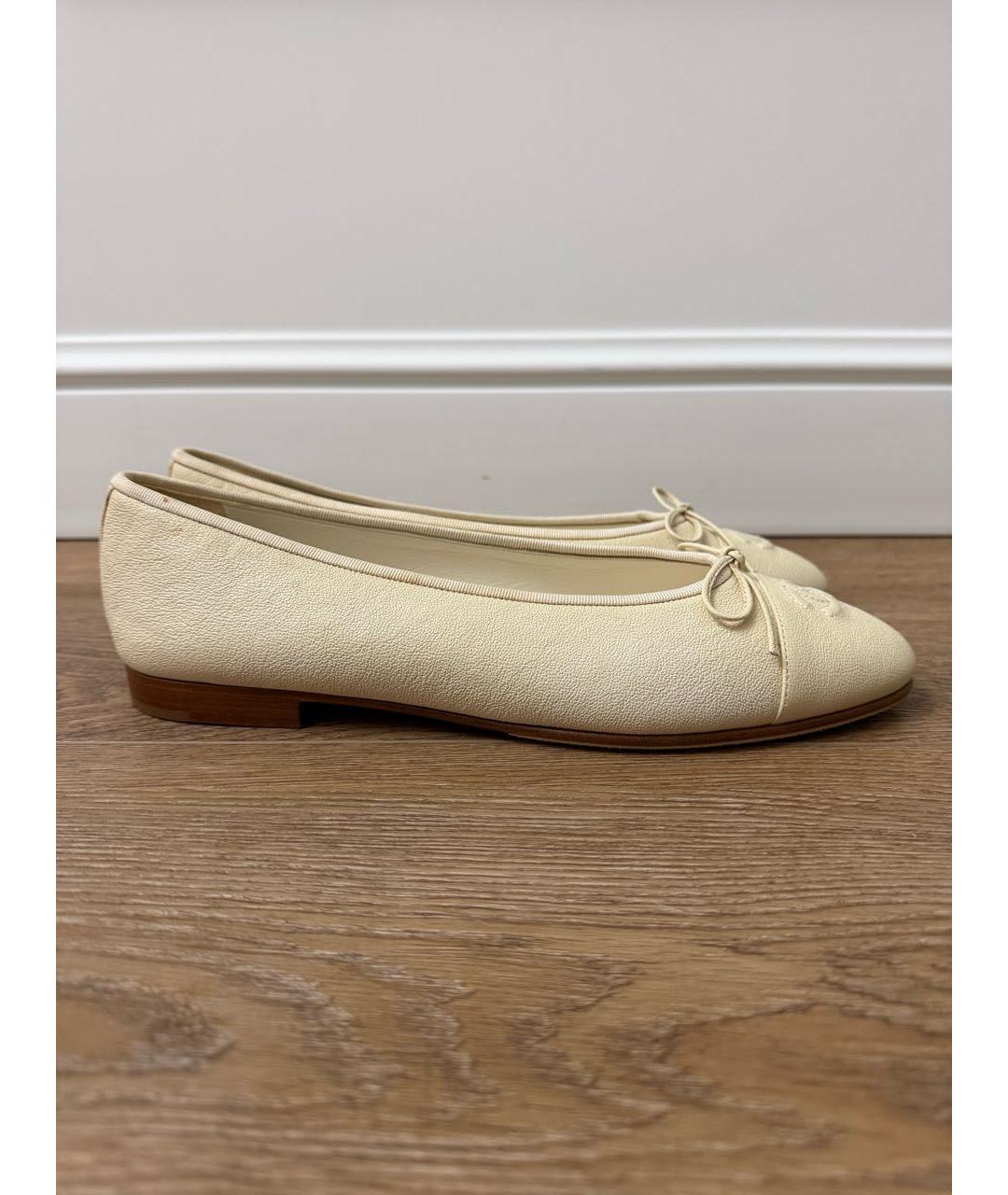 CHANEL Бежевые кожаные балетки, фото 8