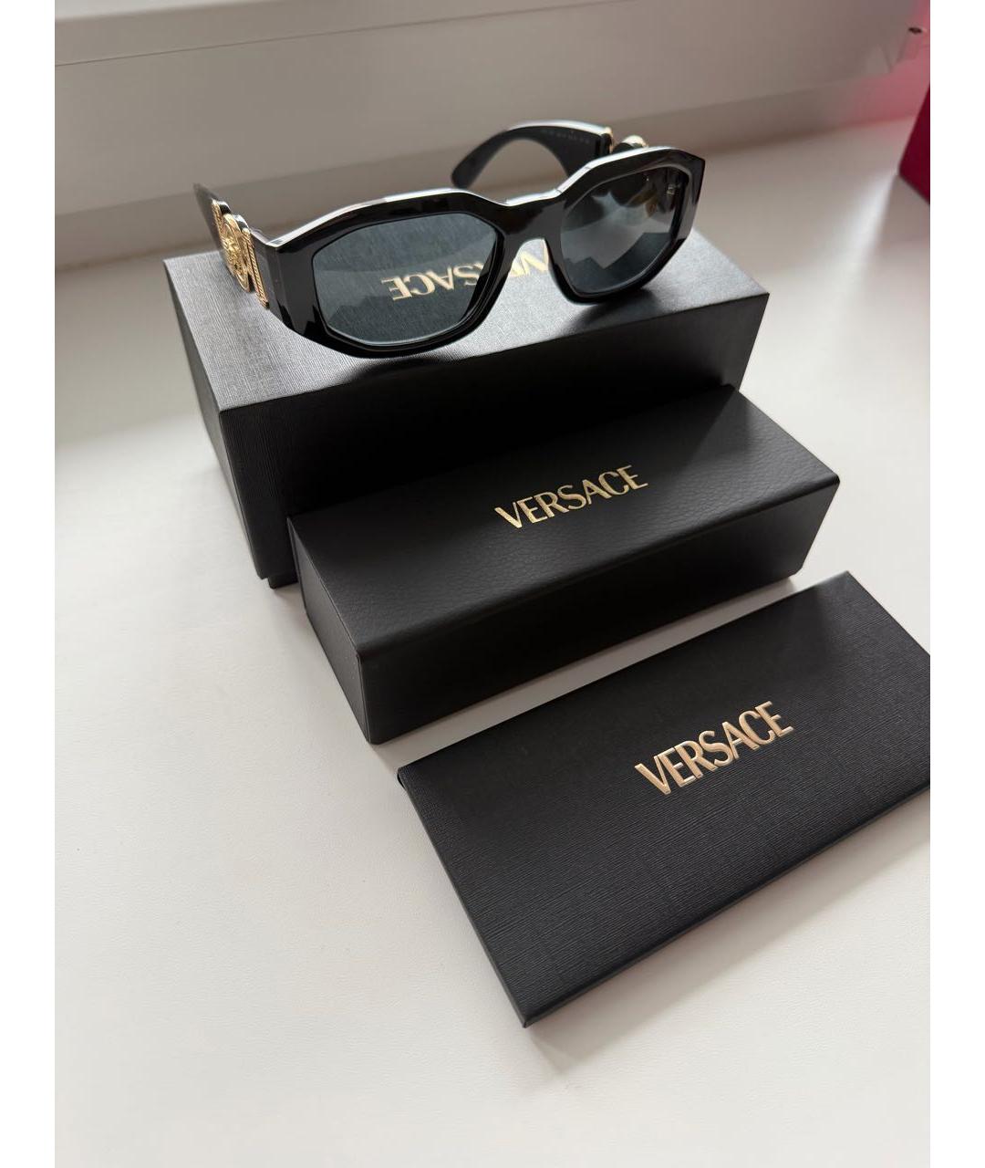 VERSACE Черные пластиковые солнцезащитные очки, фото 4