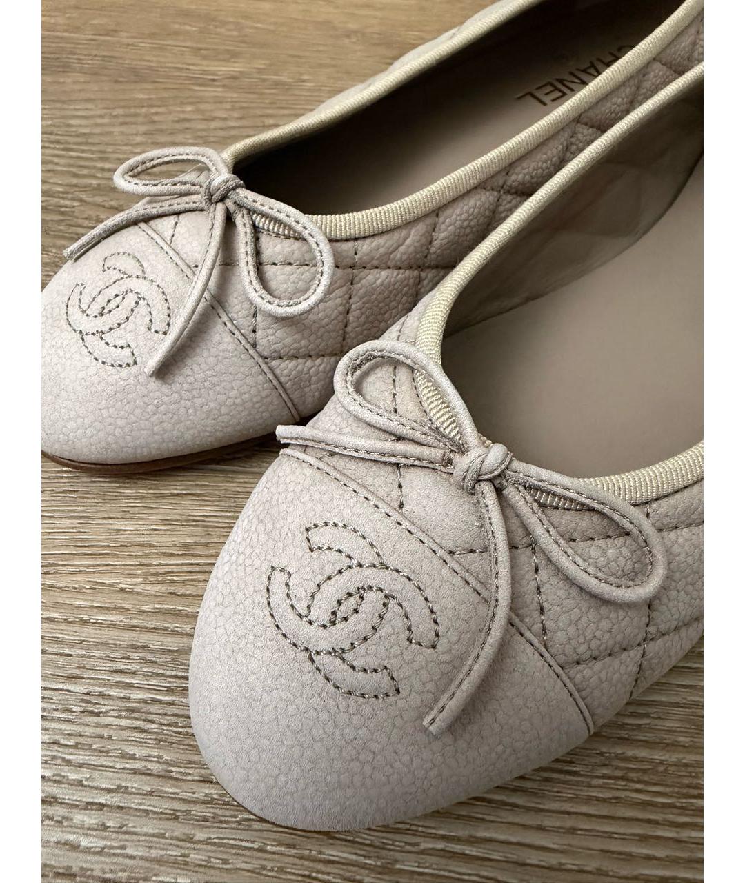 CHANEL Бежевые кожаные балетки, фото 7