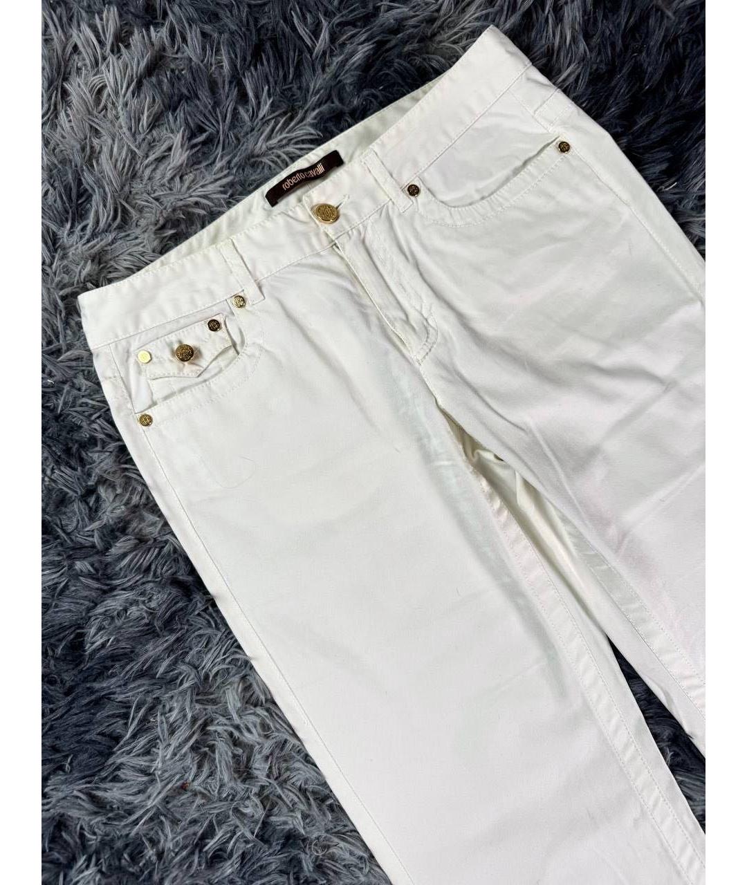 JUST CAVALLI Белые хлопковые джинсы клеш, фото 4