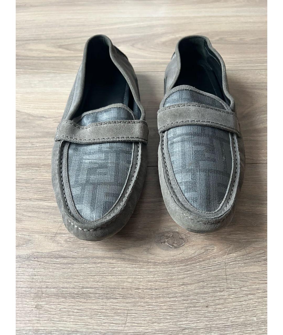 FENDI Серые кожаные мокасины, фото 2