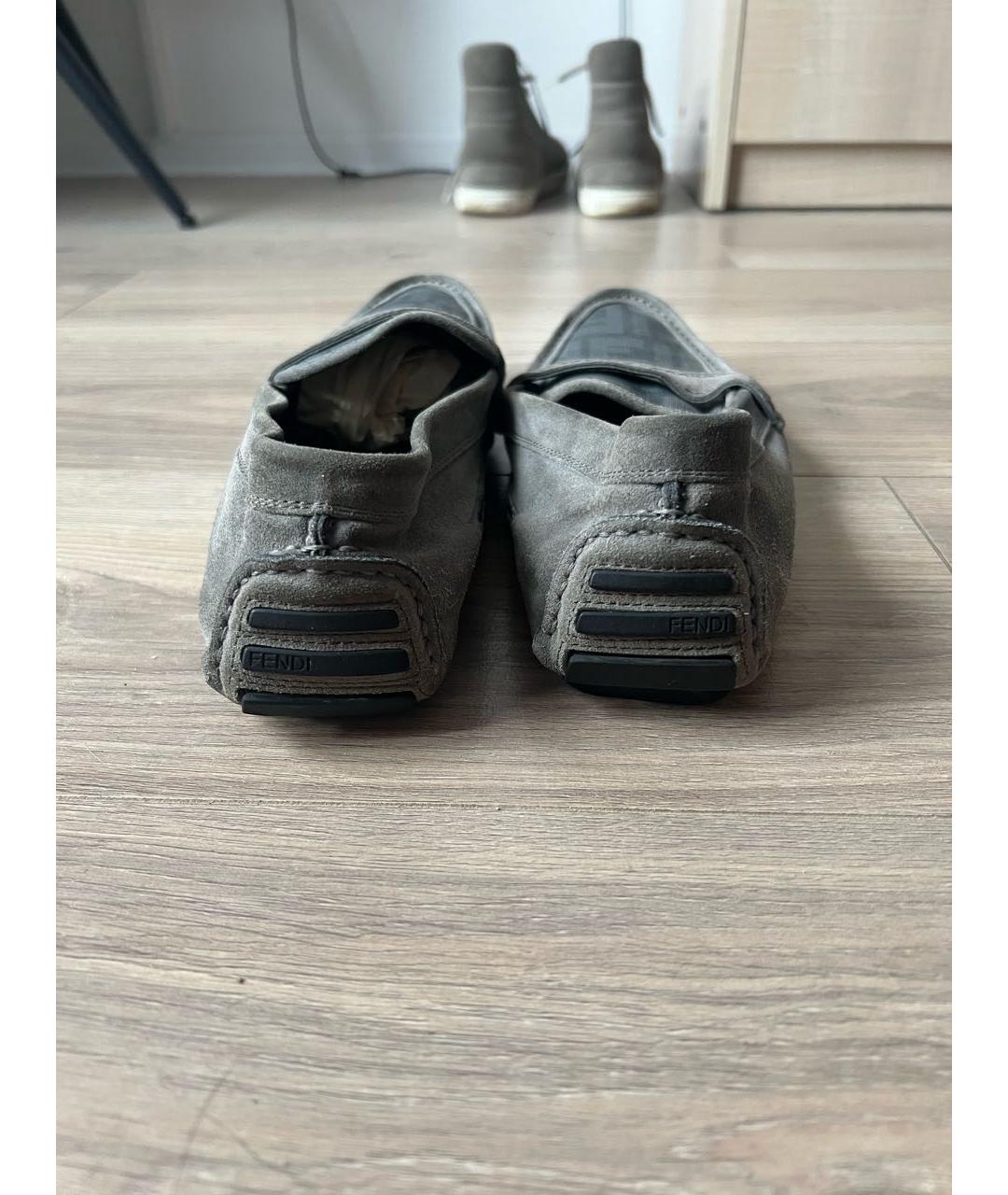 FENDI Серые кожаные мокасины, фото 4