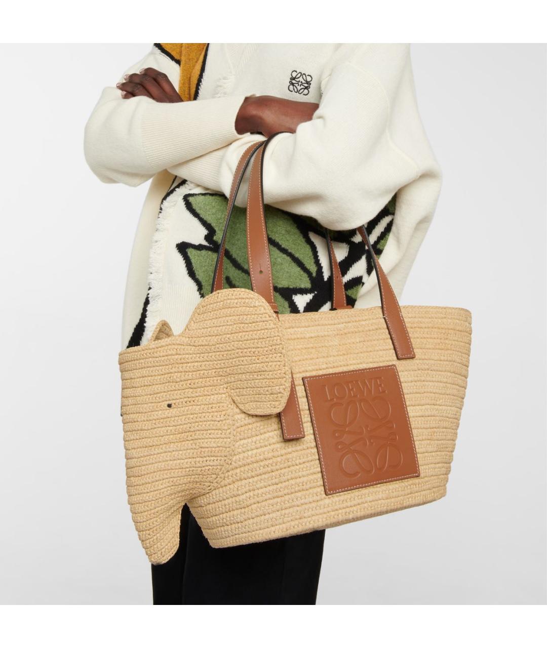 LOEWE Бежевая пелетеная сумка с короткими ручками, фото 3
