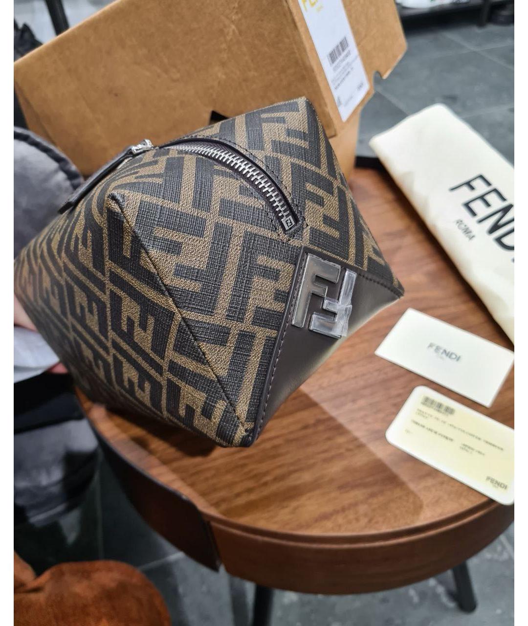 FENDI Коричневая кожаная косметичка, фото 8