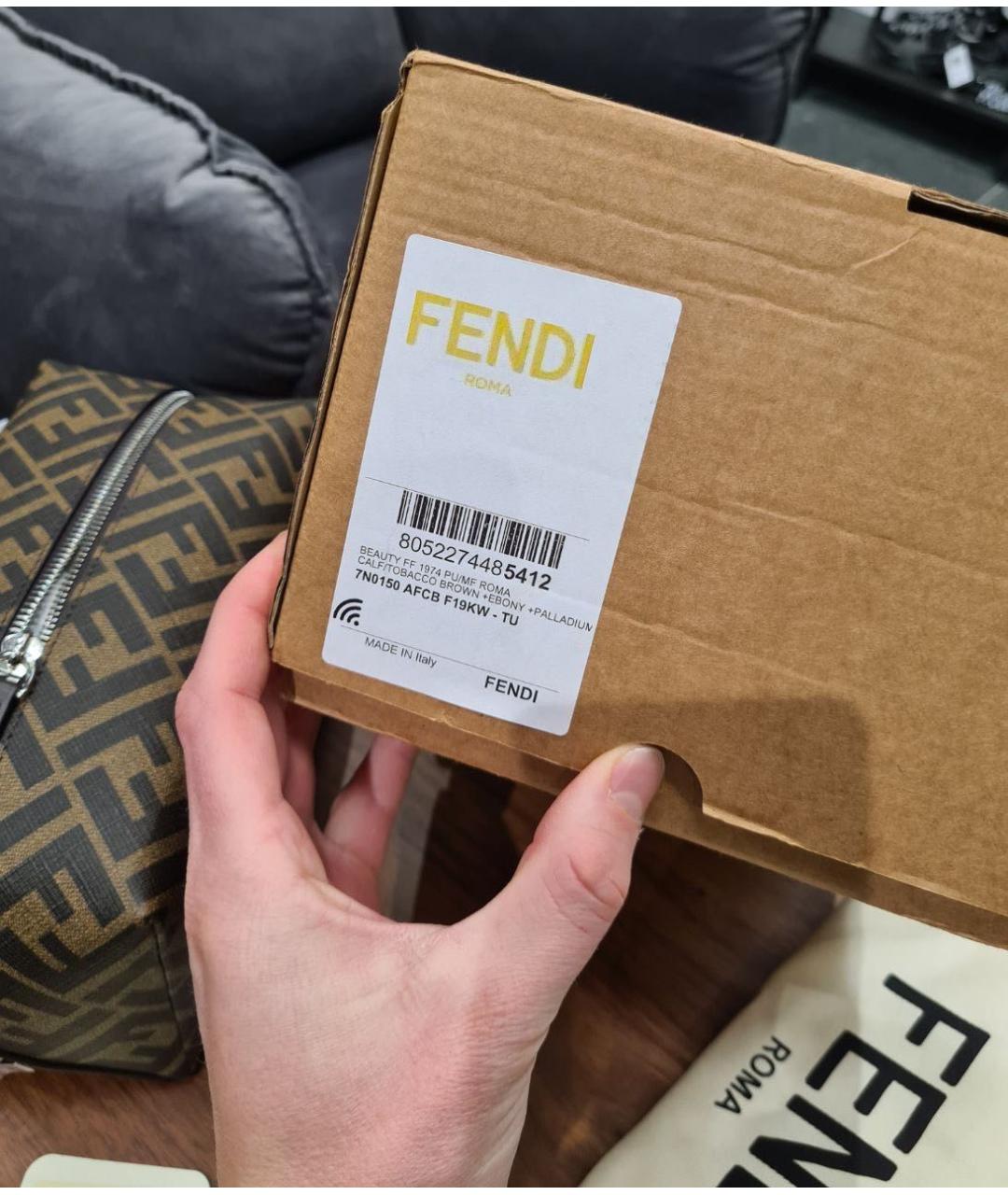 FENDI Коричневая кожаная косметичка, фото 6